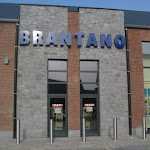 10 – Ingang winkelcentrum in breuksteen