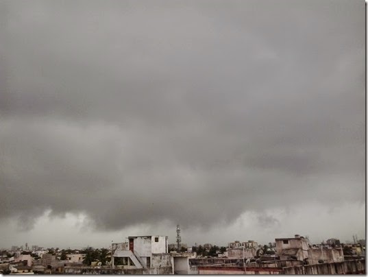 chennai-sky-looking-SouthEast-15-Apr-2015