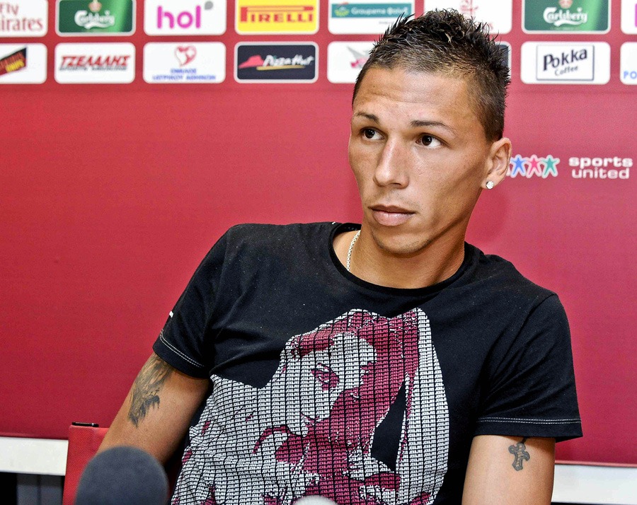 [holebas63.jpg]