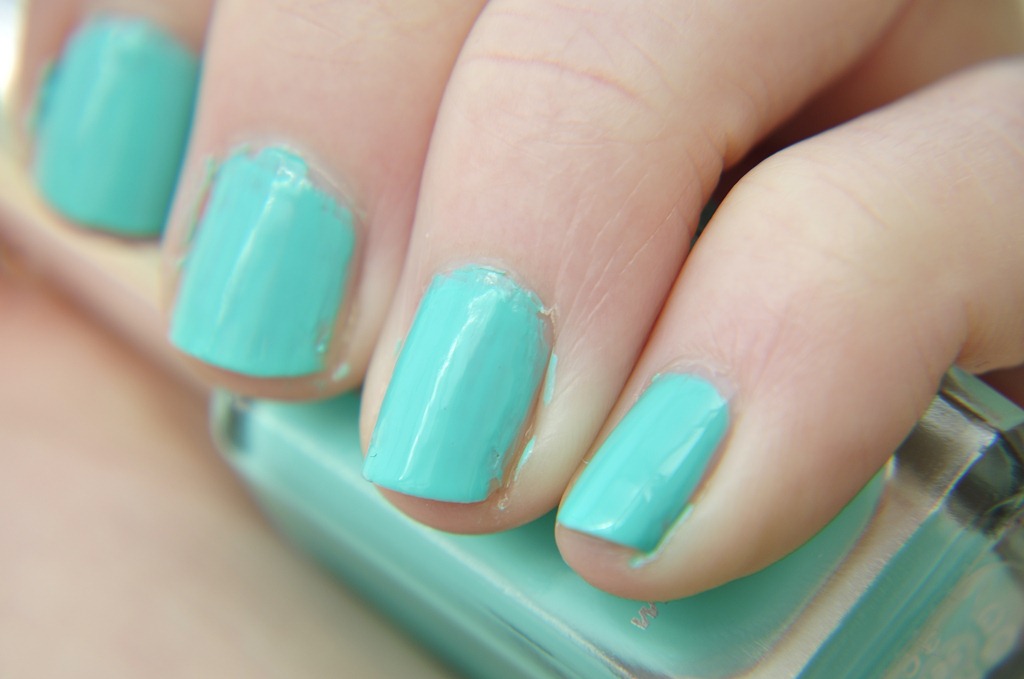 [NOTD%2520barry%2520m%2520greenberry%2520gelly%2520nail%2520paint%2520swatch%255B6%255D.jpg]