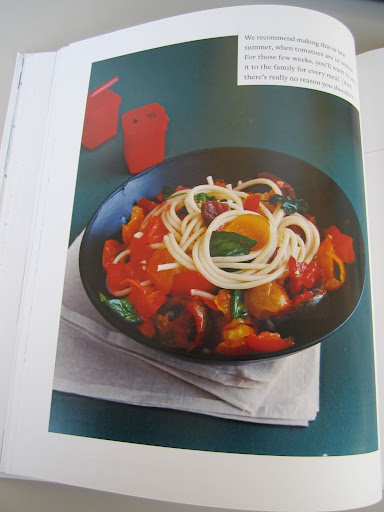 Spaghetti with hand-crushed tomatoes, also from 