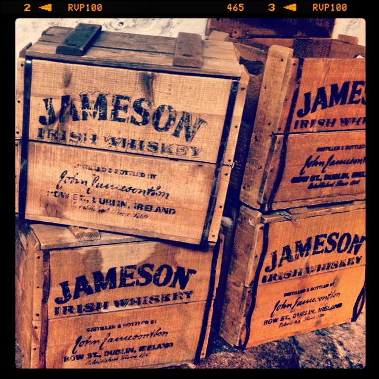 [jameson-whiskey-crates-distillery-tour-dublin%255B4%255D.jpg]
