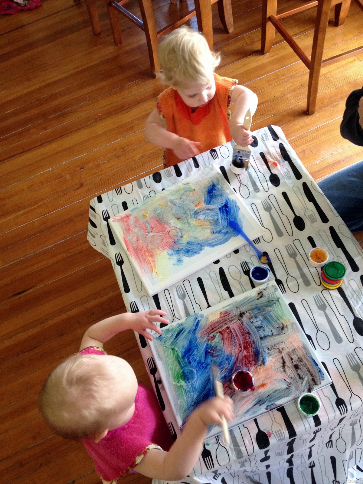 [Fingerpaint%2520over%2520Vinyl%2520Design%2520%257BSawdust%2520%2526%2520Embryos%257D%255B4%255D.jpg]