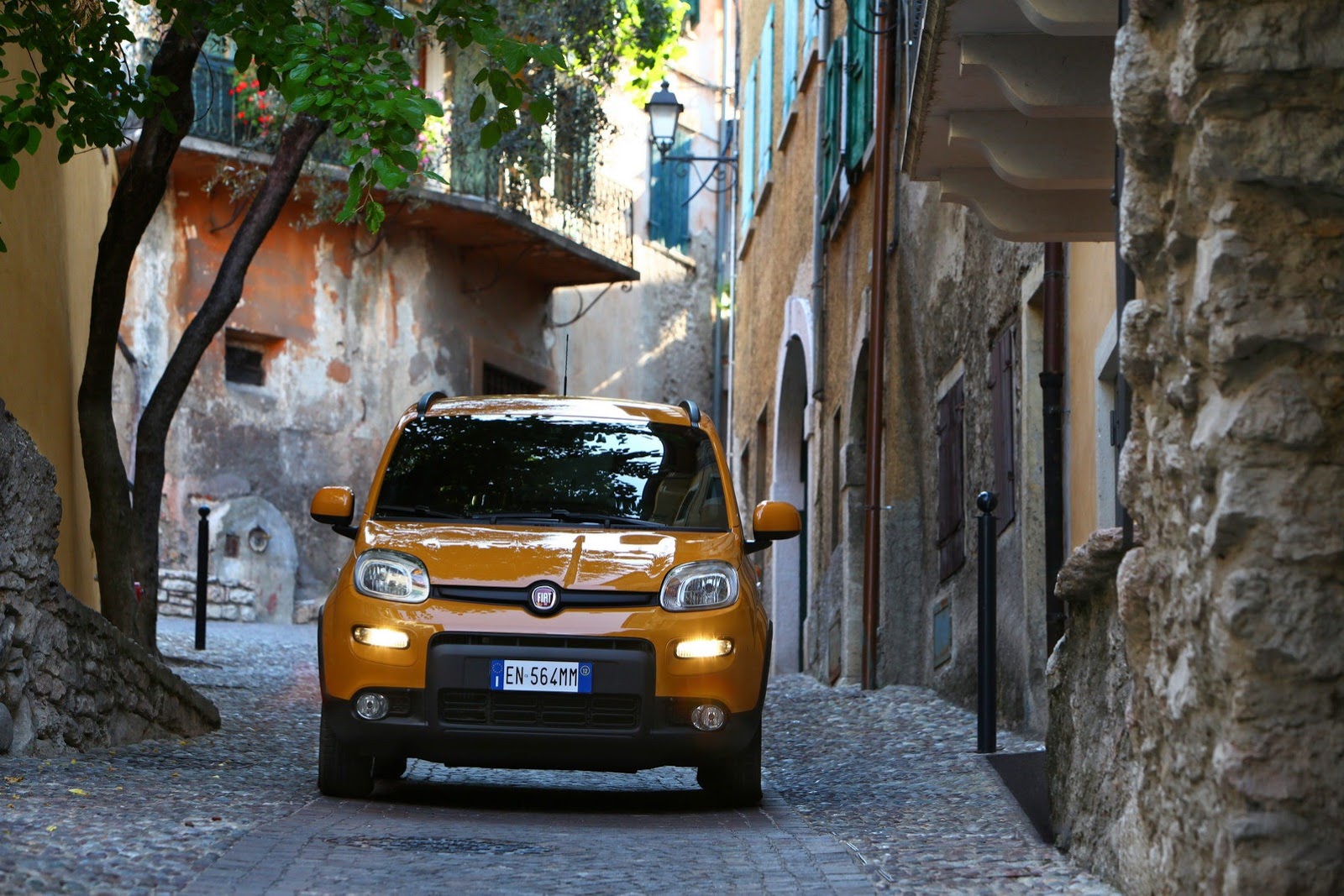 [2013-Fiat-Panda-Trekking-24%255B2%255D.jpg]