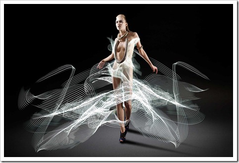 O-vestido-de-luz-de-Attom-Conrad-3 O-vestido-de-luz-de-Attom-Conrad-3