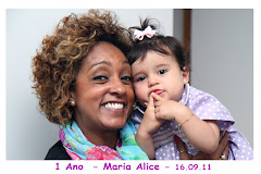 Fotos do evento Maria Alice  (01 ano) - 16.09.11. Foto numero 78 da Social Click Fotografia Digital, do Rio de Janeiro, RJ, que faz fotos divertidas, fotos malucas, fotos com fantasias, fotos na hora, fotografia maluca, fotografia divertida com molduras personalizadas. fotos divertidas malucas foto maluca animadas animado rj rio de janeiro divertida fantasia animada noivas 15 anos fotografas casamento
