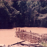 Tubauの桟橋　建設当時の模様 / A landing bridge under construction in Tubau.