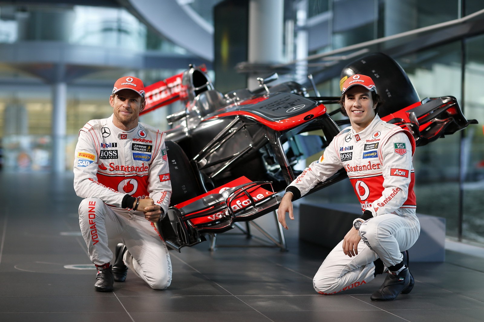 [McLaren-MP4-28-1%255B2%255D.jpg]