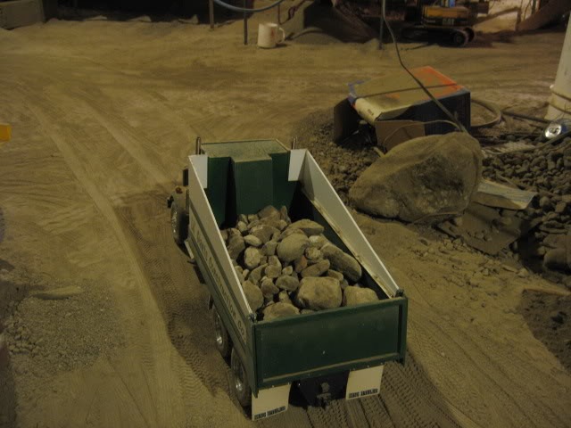 [Joe-Basement-205.jpg]
