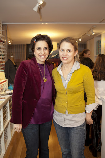 Darcy poses with fellow blogger, Suzanne from Cinderella Patch: http://cinderellapatch.blogspot.com/