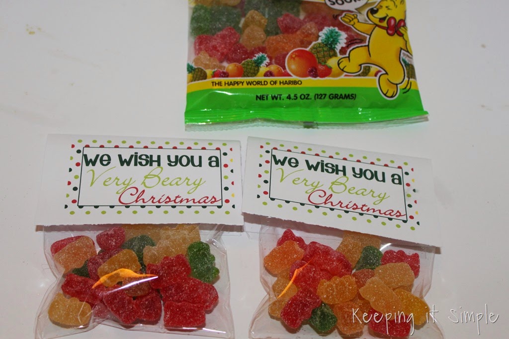 [Neighbor%2520gift%2520idea-%2520Sour%2520gummy%2520bears%2520with%2520printable%2520tag%2520%25285%2529%255B3%255D.jpg]