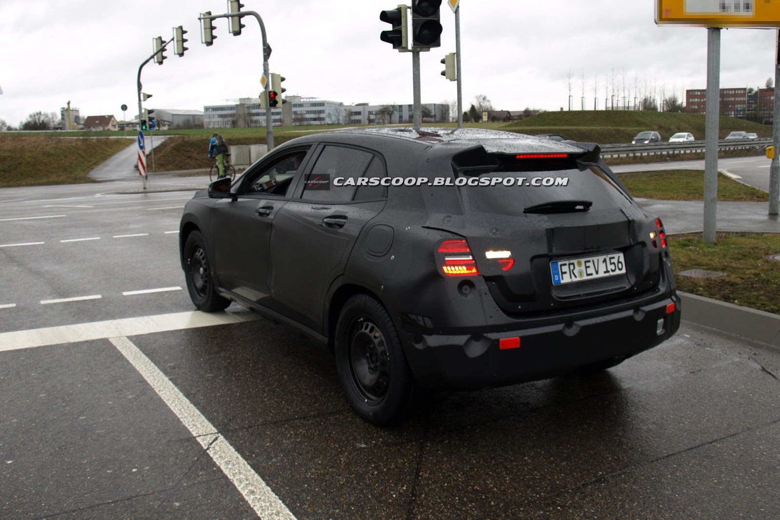 [New-Mercedes-GLA-Carscoop-9%255B3%255D.jpg]