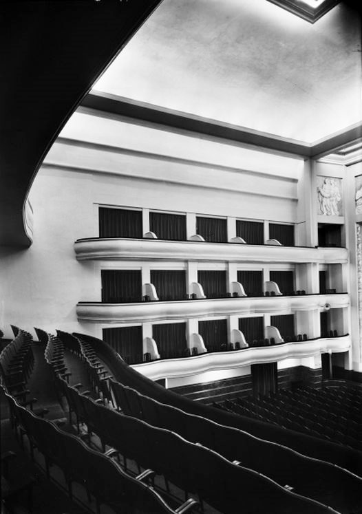 [Teatro-Rivoli.2.jpg]