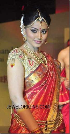 South Indian actress Sneha with designer bridal necklaceearringswaist belt 