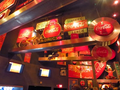Retro Coca Cola ads and gimmicks IMAGE_580.jpg