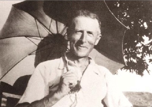 image-pierre_teilhard_de_chardin-pere_teilhard-jesuite_scientifique-jesuit_scientist-point_omega-noosphere-le_phenomene_humain-the_human_phenomenon-parapluie_galactique-galactic_umbrell1.jpg Image pierre teilhard de chardin pere teilhard jesuite scientifique jesuit scientist point omega noosphere le phenomene humain the human phenomenon parapluie galactique galactic umbrell1