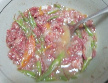 corned beef with beans, 240baon
