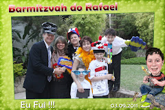 Fotos do evento Rafael - 03.09.11. Foto numero 004 da Social Click Fotografia Digital, do Rio de Janeiro, RJ, que faz fotos divertidas, fotos malucas, fotos com fantasias, fotos na hora, fotografia maluca, fotografia divertida com molduras personalizadas. fotos divertidas malucas foto maluca animadas animado rj rio de janeiro divertida fantasia animada aniversario 15 anos fotografos casamento fotografia noivos fotografias digital