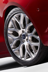 Ford-Fusion-39%25255B2%25255D.jpg