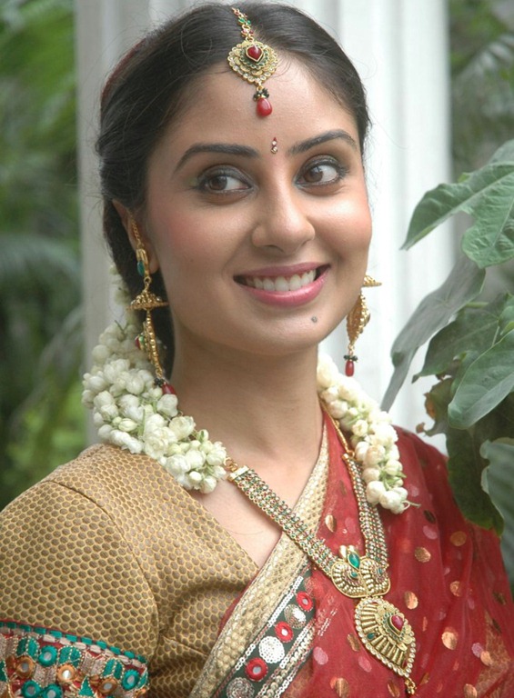 [bhanu_sri_mehra_in%2520saree_hot%255B3%255D.jpg]