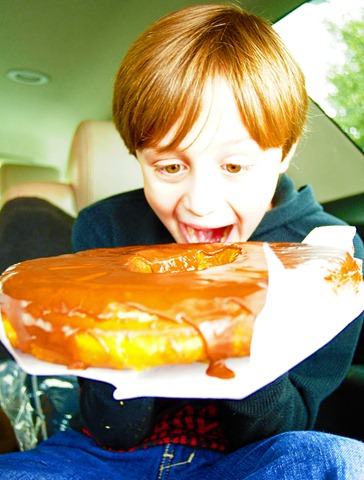 [nolan%2520eating%2520donut%2520picnik%255B5%255D.jpg]