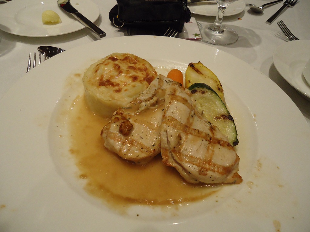 [DSC0694113.jpg]