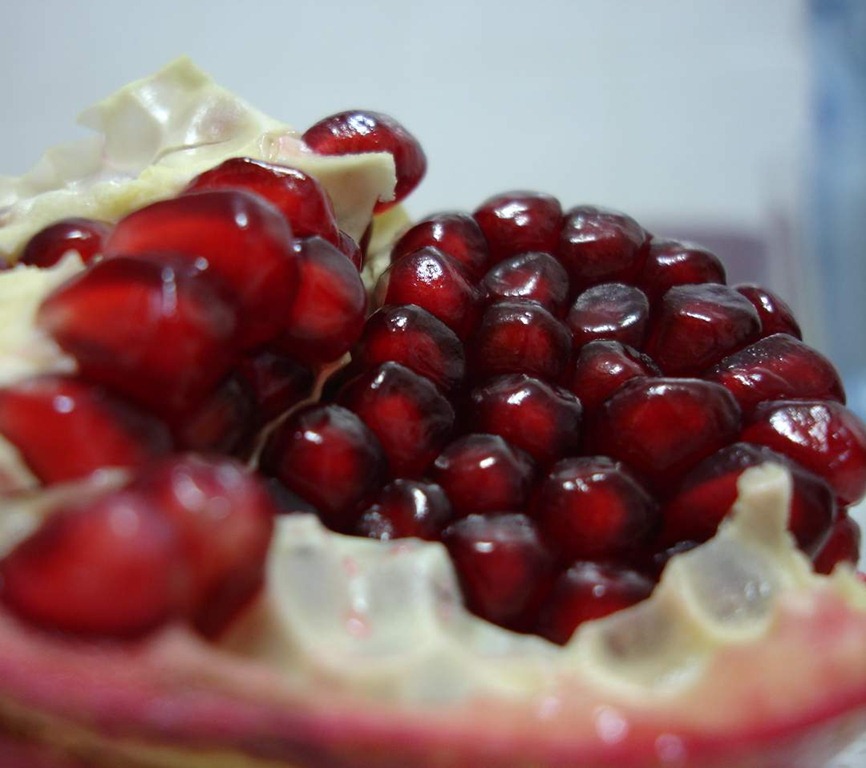 [Zinner_pomegranate%255B3%255D.jpg]