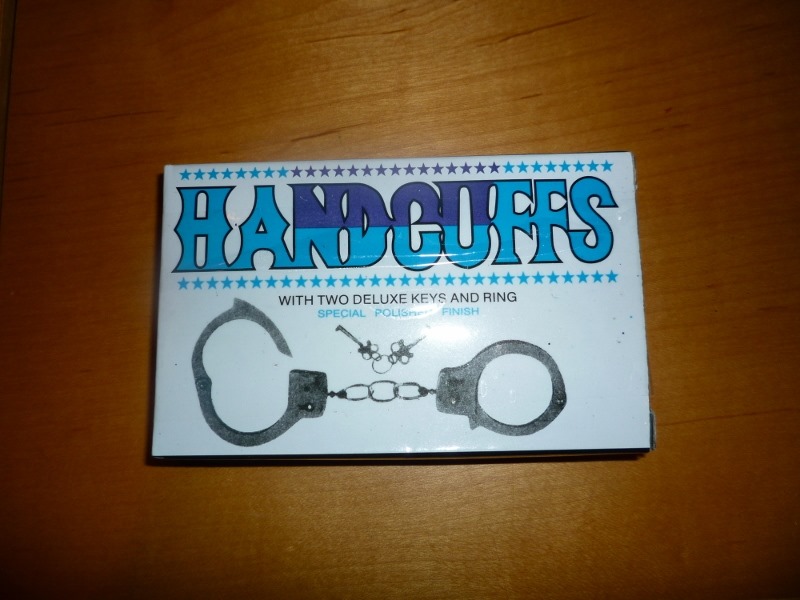 [Handcuffs%2520%2528800x600%2529%2520%25282%2529%255B4%255D.jpg]