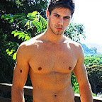 Veja esse e outros ensaios no http://www.my.opera.com/theboyv02
