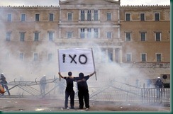 Demonstrators-hold-up-a-b-022 Demonstrators-hold-up-a-b-022