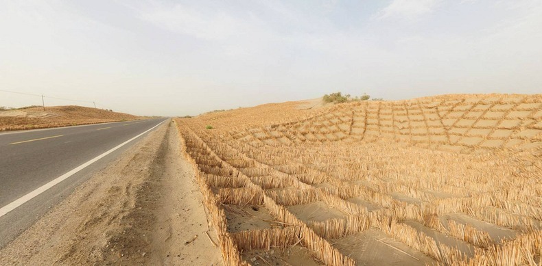 tarim-desert-highway-2