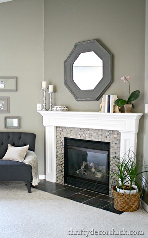 [how-to-decorate-mantel%255B3%255D.jpg]