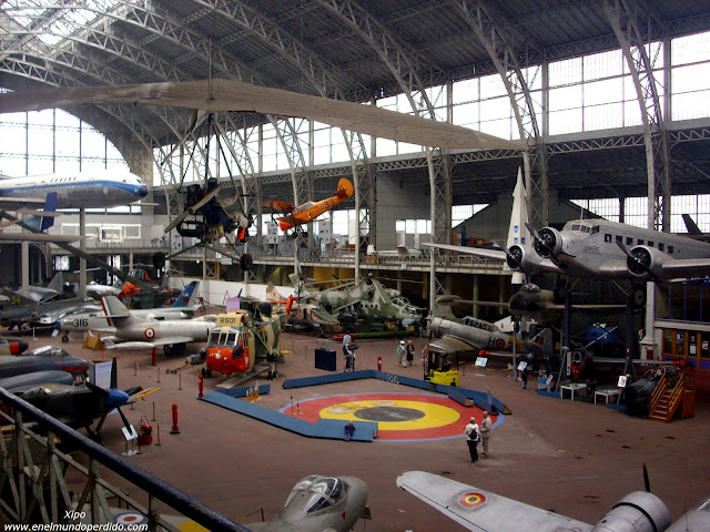 tipos-de-avion-museo-del-ejercito-de-bruselas.JPG