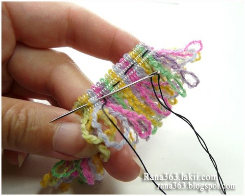 [fringe_flower_card3_xl2.jpg]