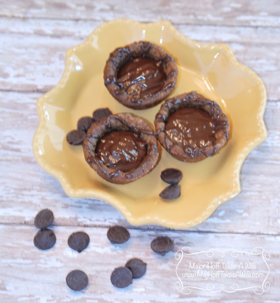 Yellow-plate-ginger-cups.jpg Yellow plate ginger cups