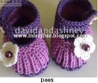 Womens House Slipper Crochet Pattern for Yoke by TwoGirlsPatterns