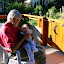 Papy-Mick au biberon