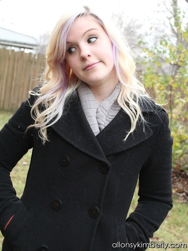 Cowl Scarf from an Old Sweater | allonsykimberly.com