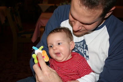 Papai está jogando comigo.