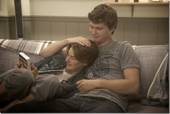 shailene woodley & ansel elgort THEFAULTINOURSTARS