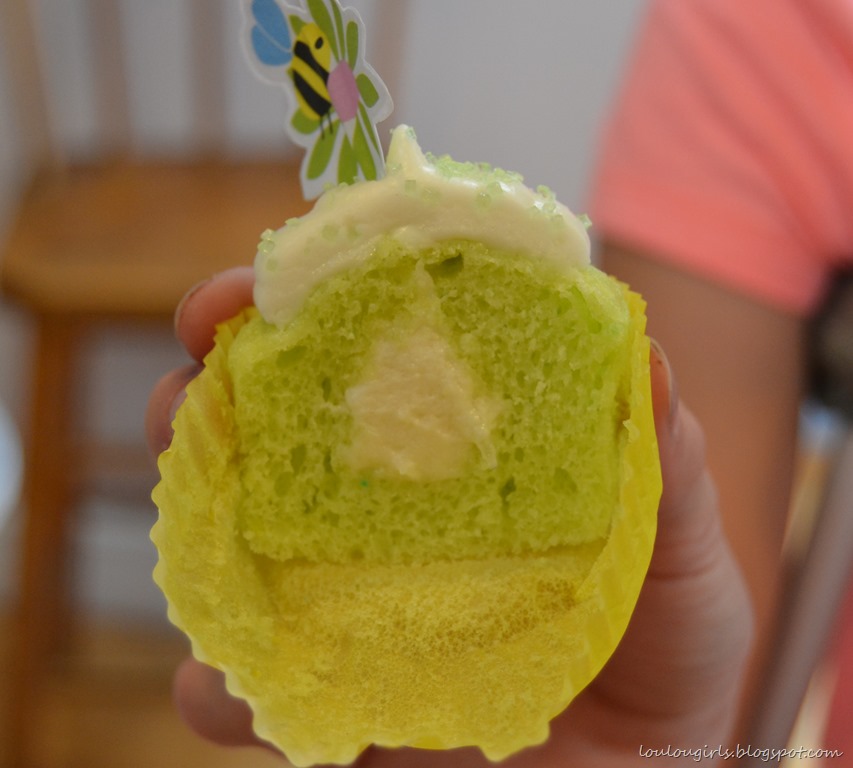 [Cream-filled-cupcake-recipe%2520%25282%2529%255B6%255D.jpg]