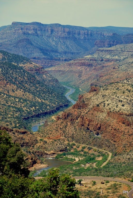 [04-23-14-US60-Salt-River-Canyon-139a%255B2%255D.jpg]