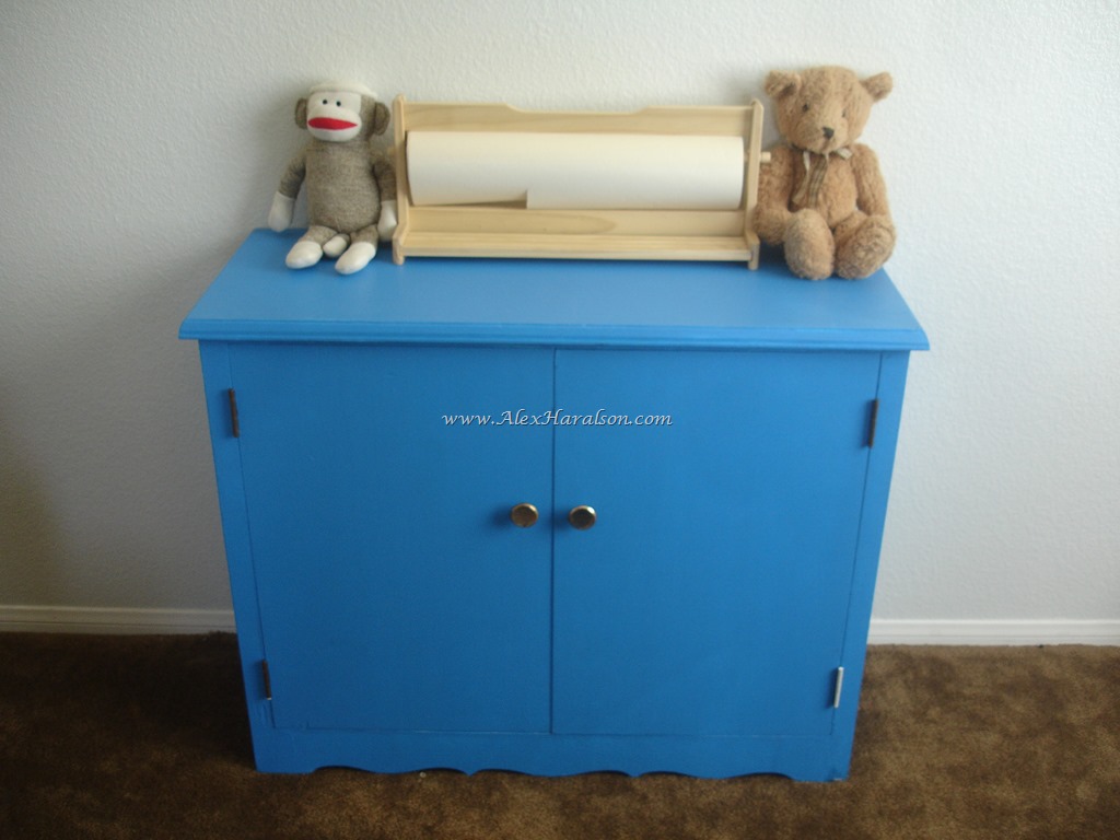 [Bright%2520Blue%2520Toy%2520Cabinet%2520Redo%2520After9%255B7%255D.jpg]