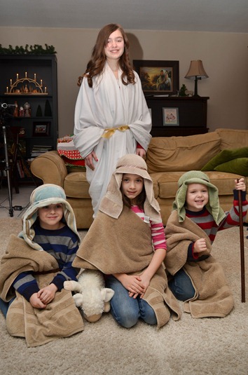 [Christmas%2520Eve%2520nativity6%255B4%255D.jpg]