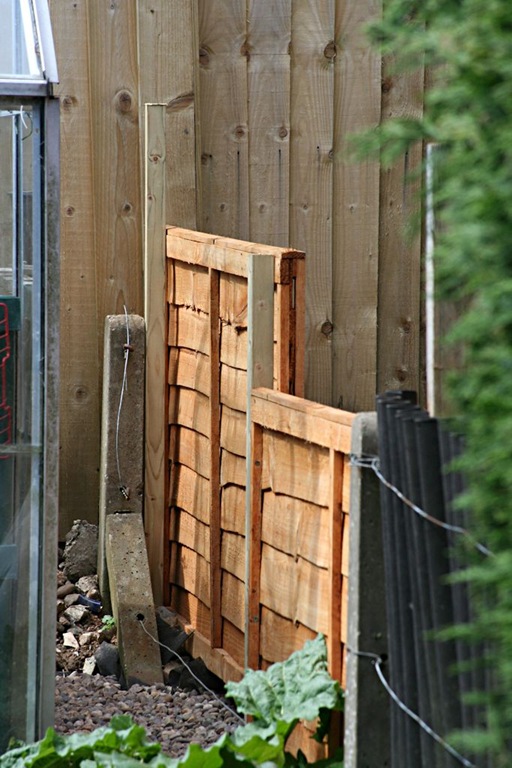 [fence%255B3%255D.jpg]