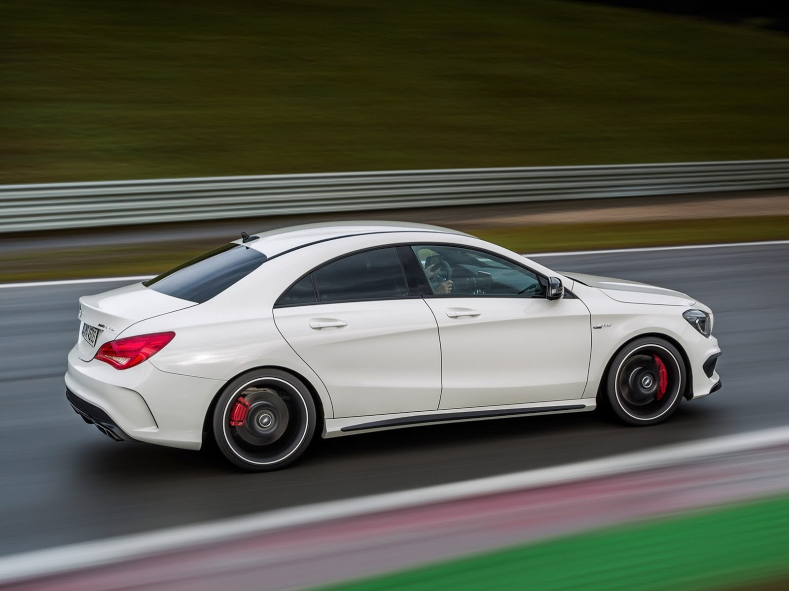 [New-Mercedes-CLA-45-AMG-14%255B2%255D.jpg]