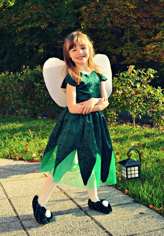 [TinkerbelleCostume18.jpg]