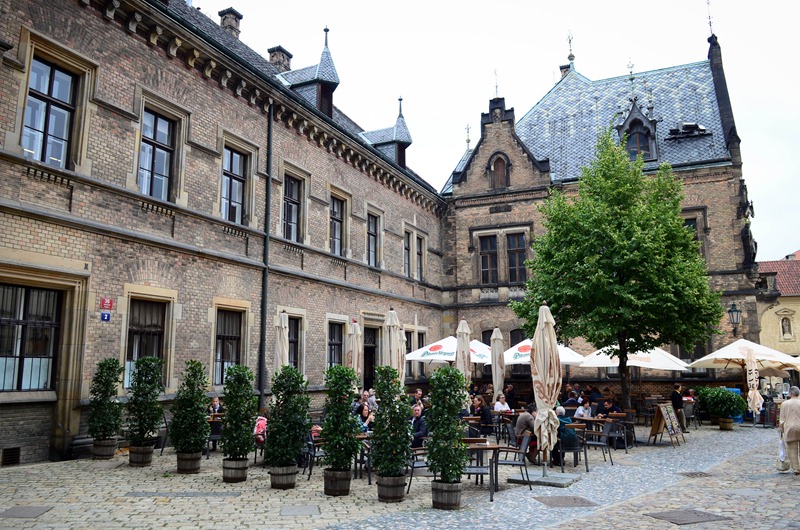 [Prague%2520Castle10%255B3%255D.jpg]