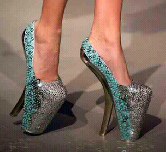 Crazy eights: creative kicks for your visual delight!
