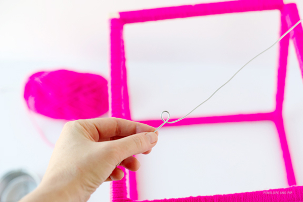 DIYGeometricLampShadebyPenelopeAndPip_Step7.jpg DIYGeometricLampShadebyPenelopeAndPip Step7